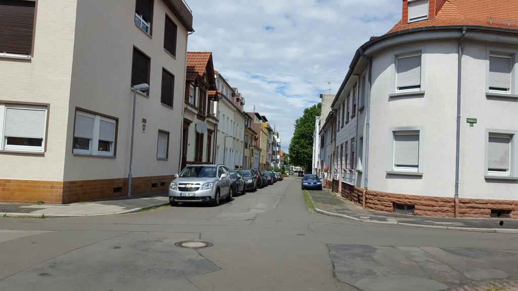 Kansakar Hotel Kaiserslautern Esterno foto